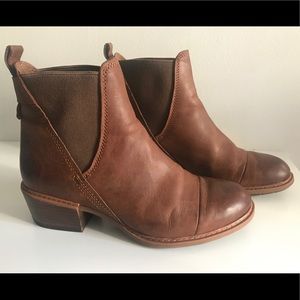 Brown Timberland Chelsea Boots